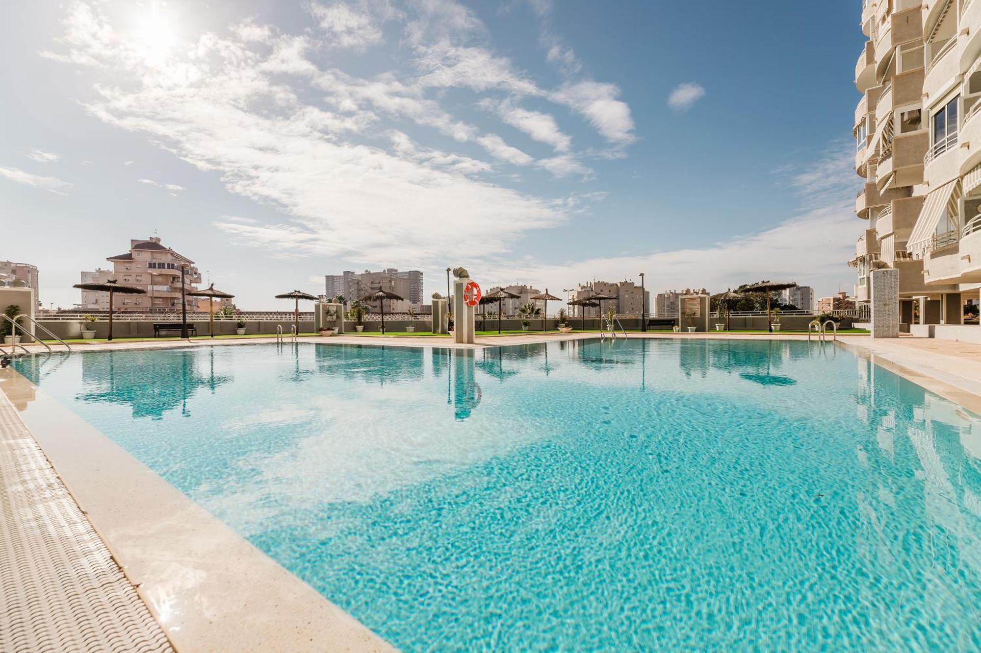 Encantador Apartamento Con Vista Al Mar アリカンテ エクステリア 写真